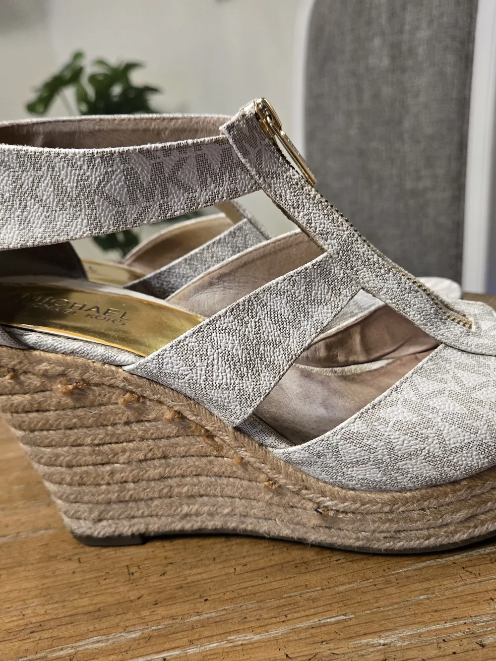 Michael Kors Beige Signature Espadrille Wedge Sandals 9.5
